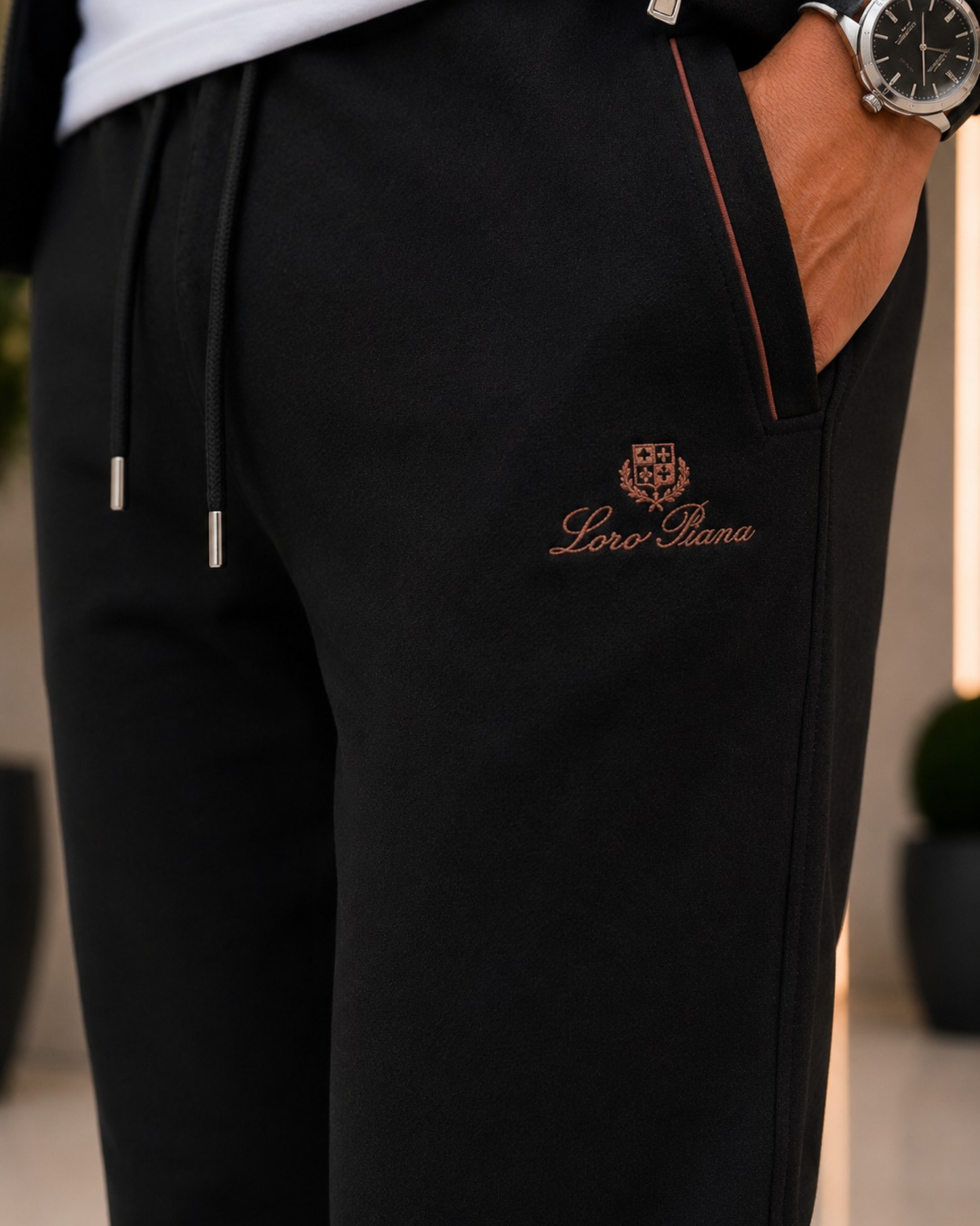 LP : Tracksuit