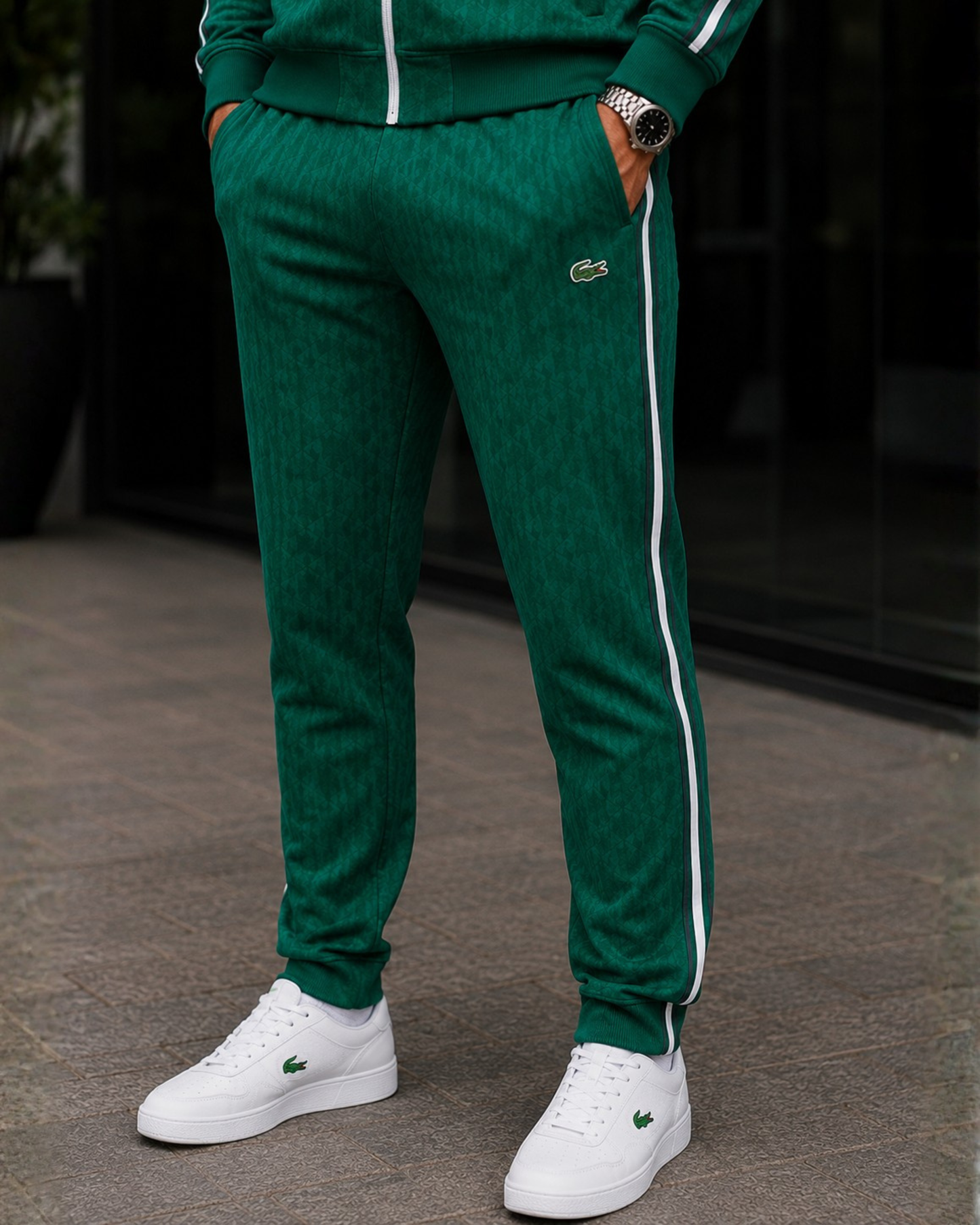 L/C : Tracksuit